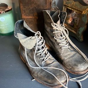 Used all saints boots